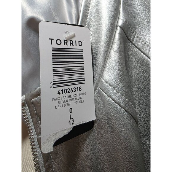 Silver Faux Leather Womens Moto Jacket Size 0 By Torrid With Zip Front & Quilted - Picture 7 of 7